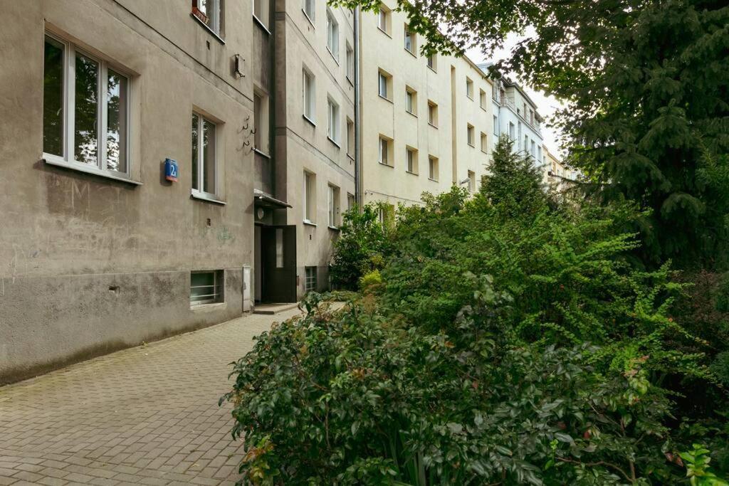 Retro Vibe In The Green District Of Warsaw Exterior photo