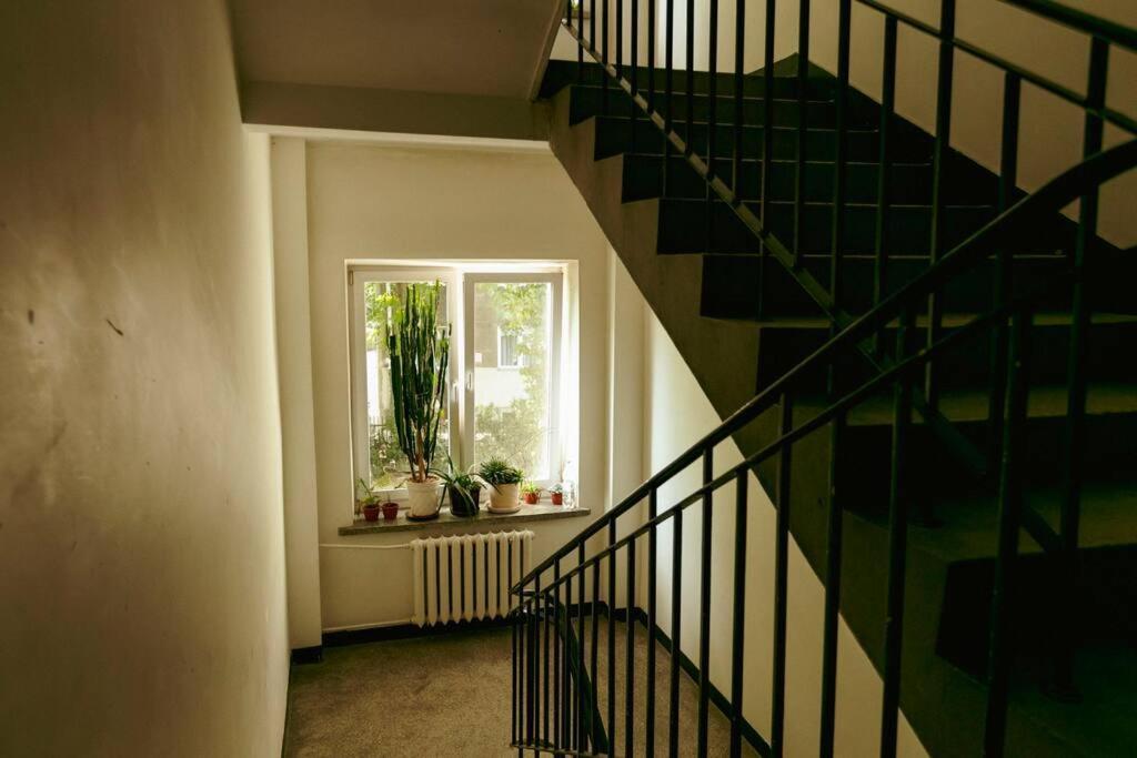 Retro Vibe In The Green District Of Warsaw Exterior photo